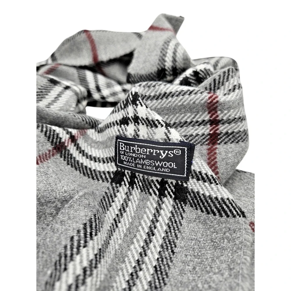 Vintage Burberrys of London Scarf 100% Lambswool Grey Nova Check Plaid Scotland‎